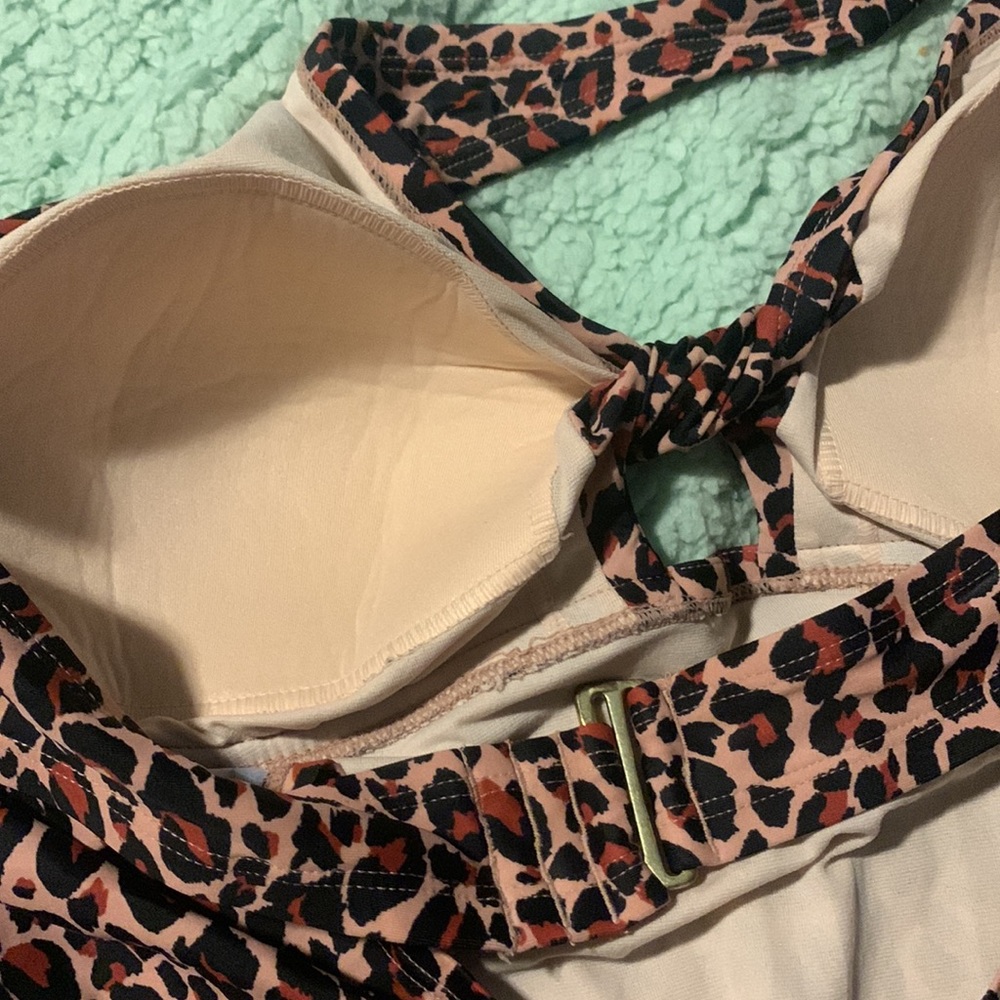 Bathing suit - Picture 6 of 9